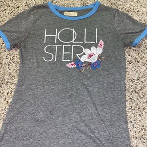 hollister t-shirt